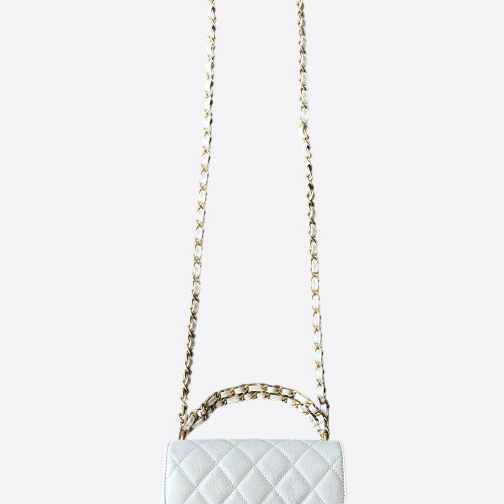 CHANEL White top handle Bag with Elegant Chain